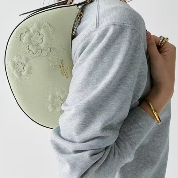 Kate Spade ♠️ Nova Floral Applique Crescent Shoulder Bag - Picture 2 of 5